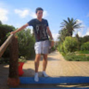 Meet your Posher, Firas